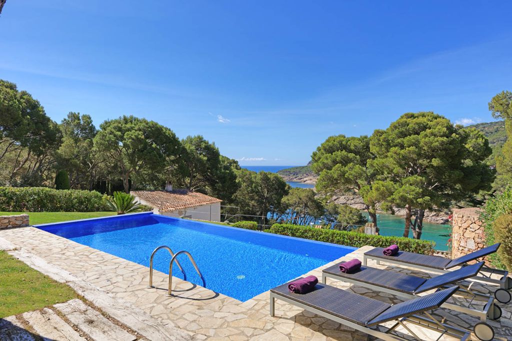 Villa Blauverd Costa Brava Spain Olivers Travels 2