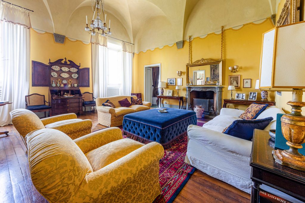 Castello Chianti Tuscany Olivers Travls 3