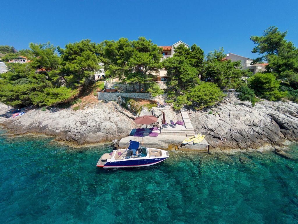 Villa Selca Dalmatia Olivers Travels1