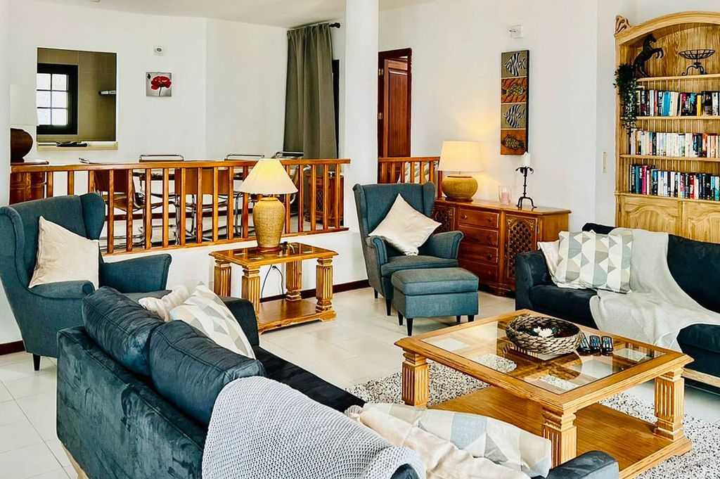 Villa Vista al Mar Lanzarote Spain Olivers Travel 3