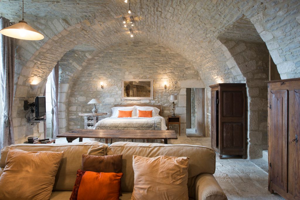 Chateau des Siecles Burgundy Olivers Travels4