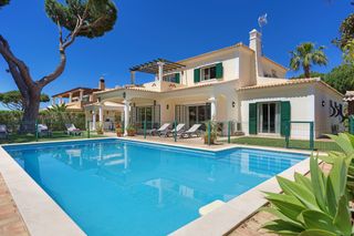 Villa Pinhal Vilamoura Olivers Travels1