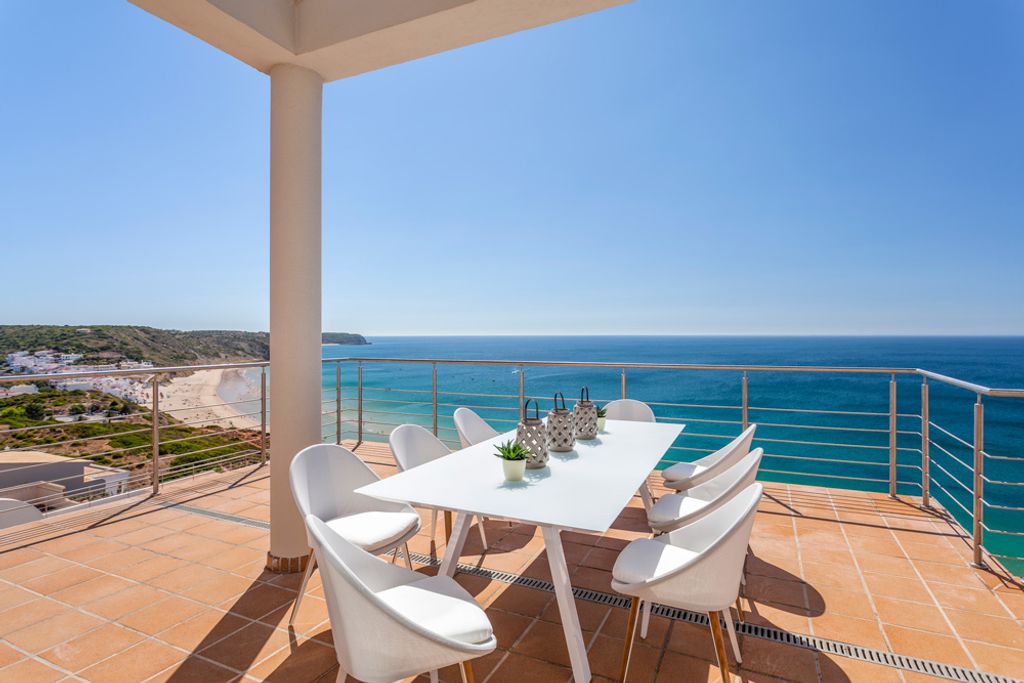 Villa Salema Vista Salema Olivers Travels  2 
