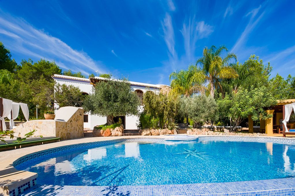 Bella Forada Ibiza Spain Olivers Travels 1