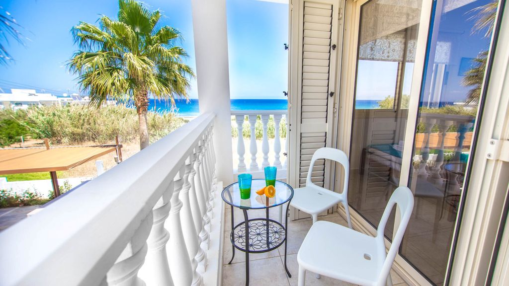 Villa Ayia Triada Cyprus Olivers Travels 4