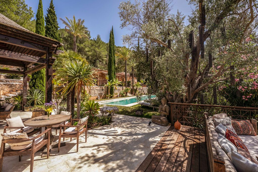 Villa Ermita Ibiza Olivers Travels 002