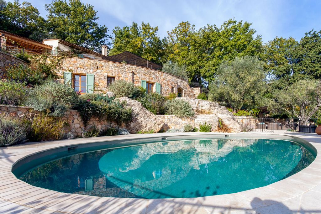 Villa Jolie French Riviera Olivers Travels 01