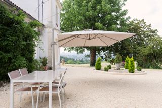 Jolie Ferme Dordogne France Olivers Travels1