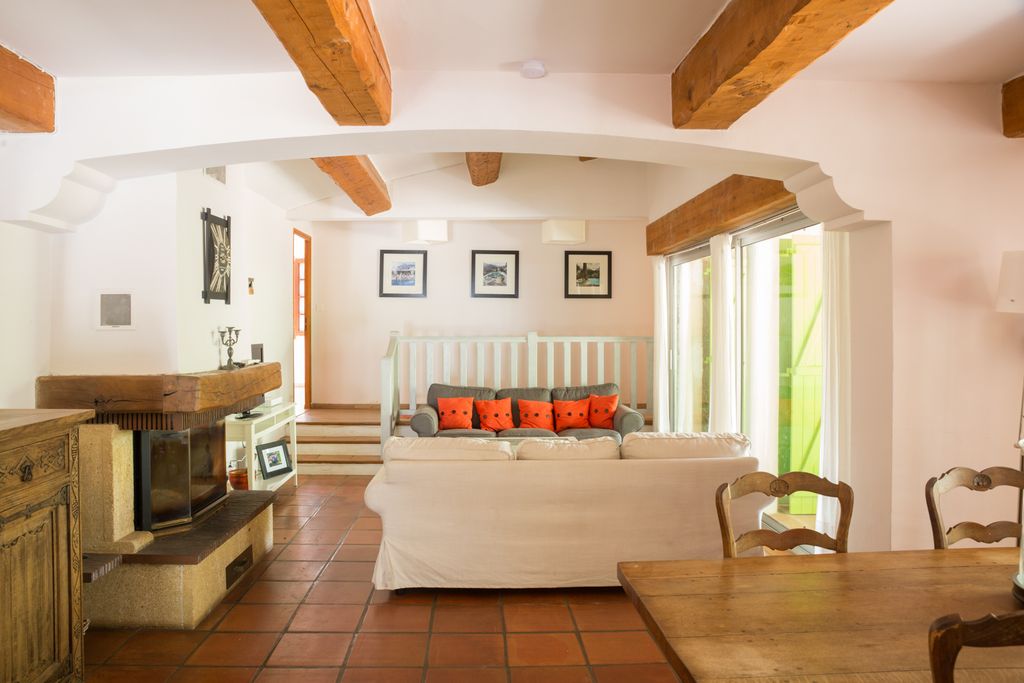 Villa des Pins French Riviera Olivers Travels 3