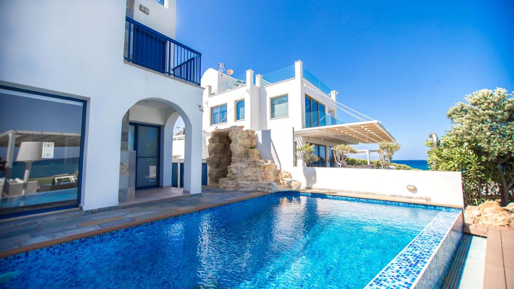 Villa Sirena Cyprus Olivers Travels  18 