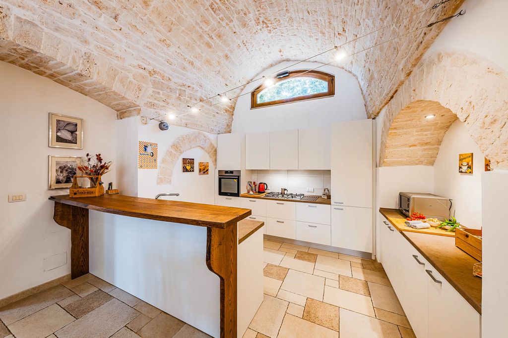 Trullo Adriana Puglia Italy OliversTravels 5