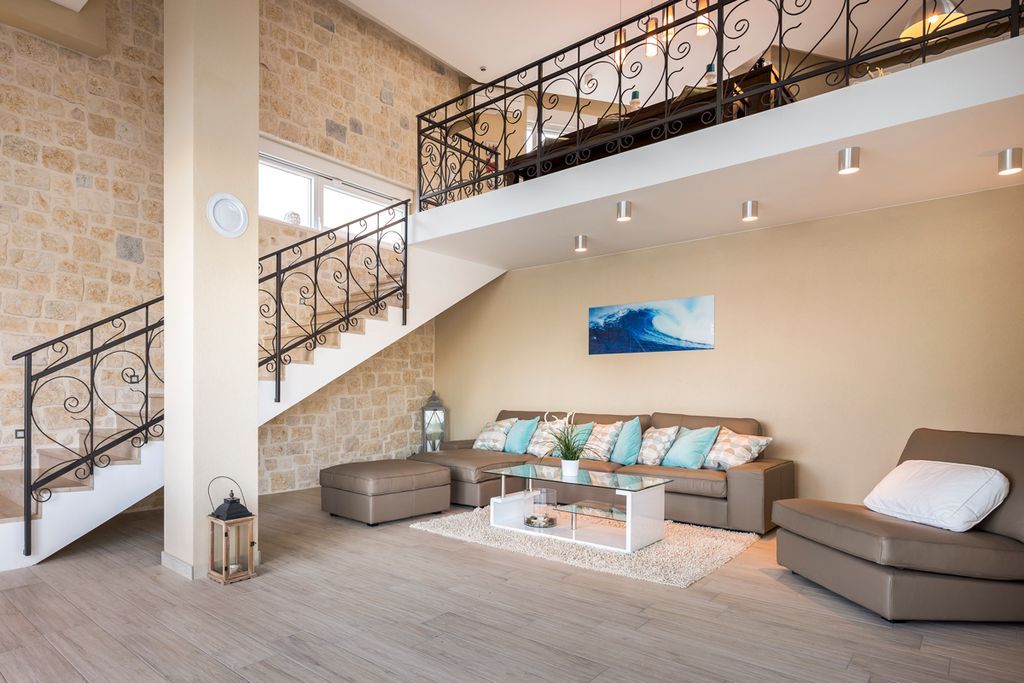 Villa Plaza Dalmatia Olivers Travels3