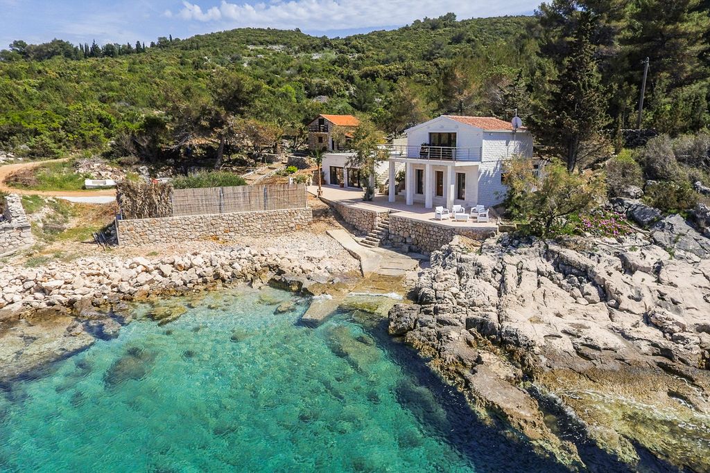 Villa Karmela Dalmatia Olivers Travels1
