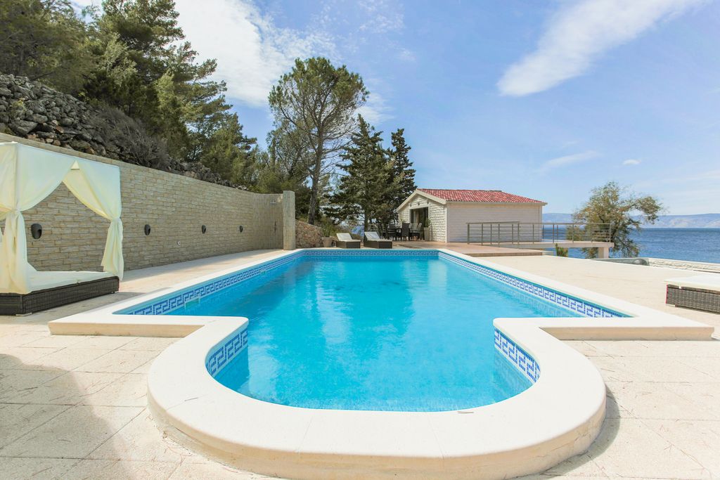 Villa Karmela Dalmatia Olivers Travels2