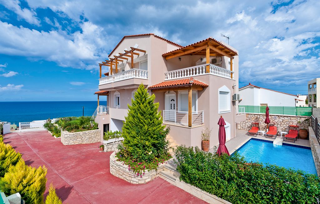 Villa Rethymno Crete Olivers Travels1