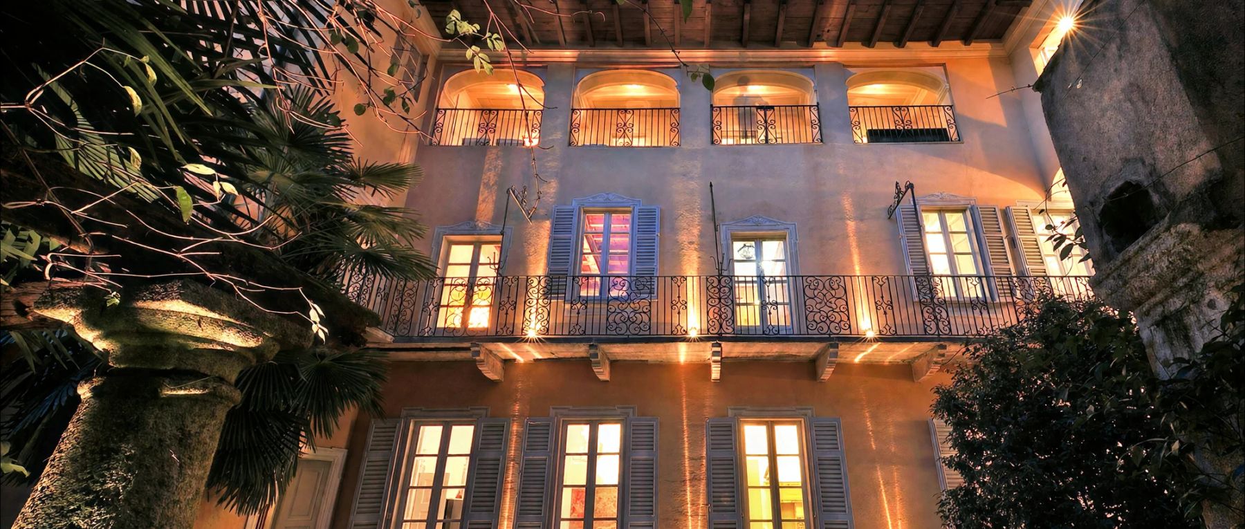 001 palazzo novara northern italy olivers travels desktop center