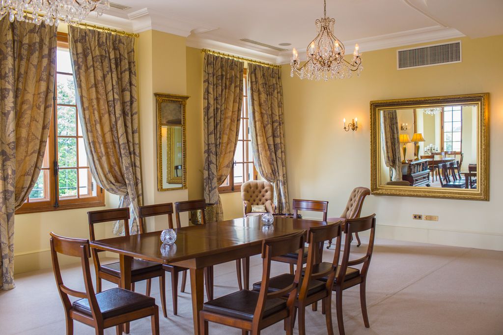 Villa Amalie French Rivera Cote d Azur Olivers Travels 5