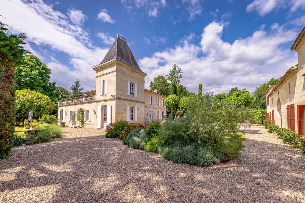 Chateau les Peintures Aquitaine Olivers Travls 1