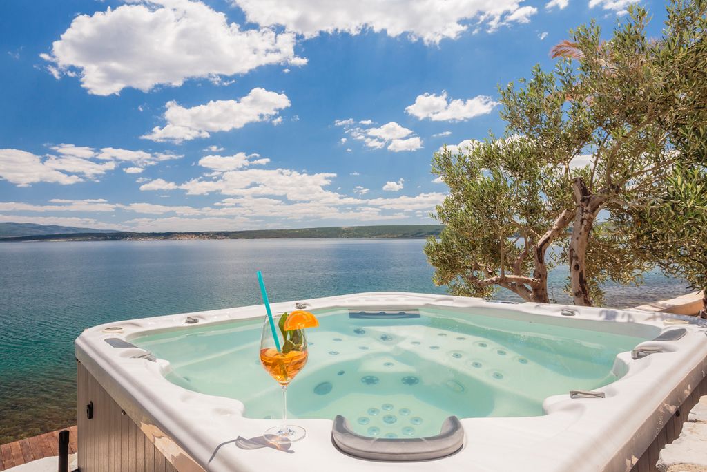 Mikula Apartment Dalmatia Olivers Travels2