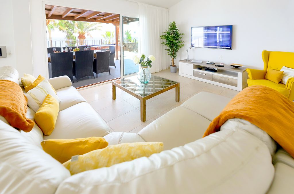 Casa Anahi Lanzarote Spain Olivers Travels 03