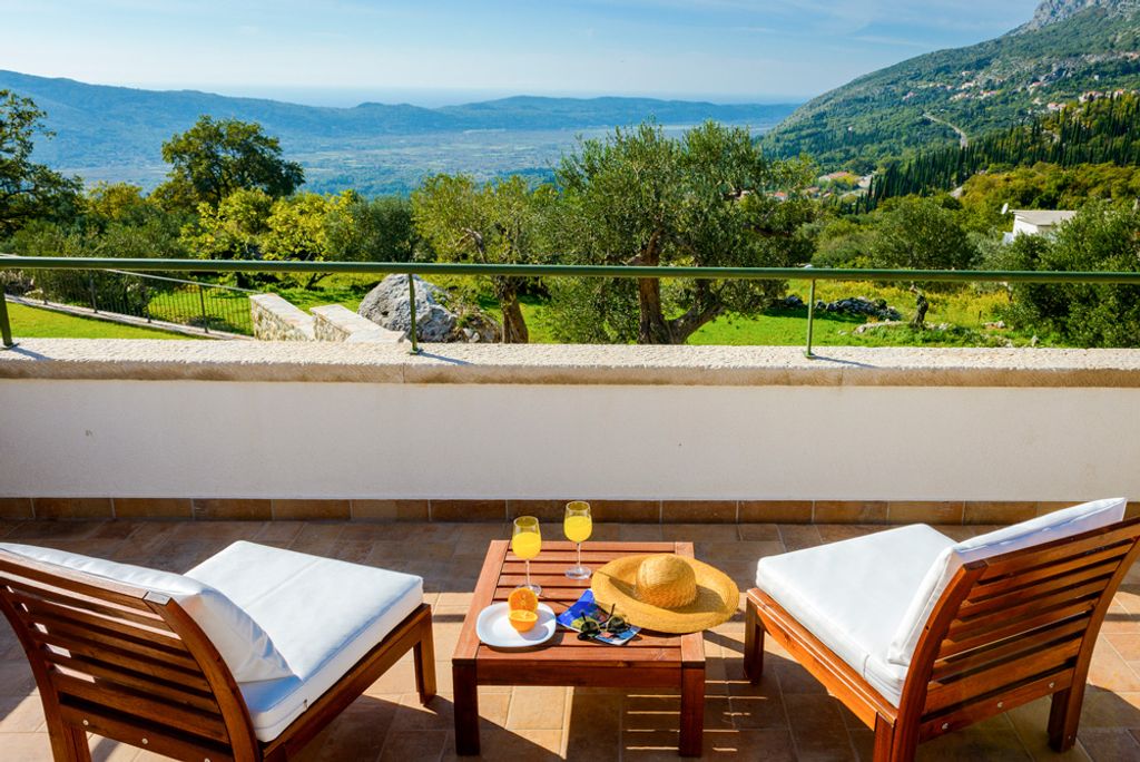 Villa Almira Dubrovnik Olivers Travels 4