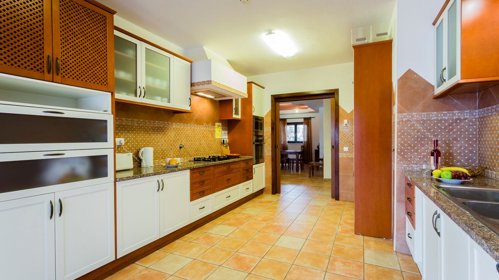 Villa Roxa Lagoa Olivers Travel 5