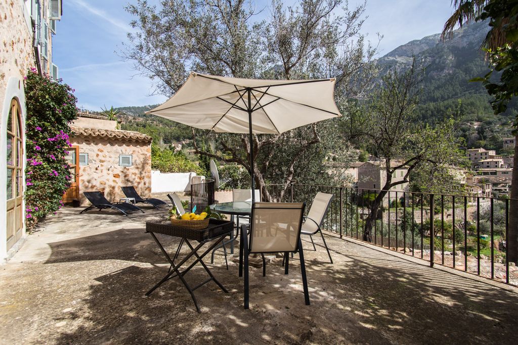 Can Llorenc Mallorca Olivers Travels 2