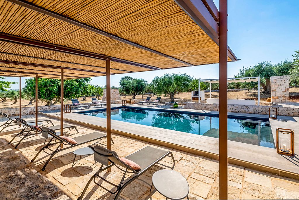 Trulli Carmina Puglia Olivers Travels 002