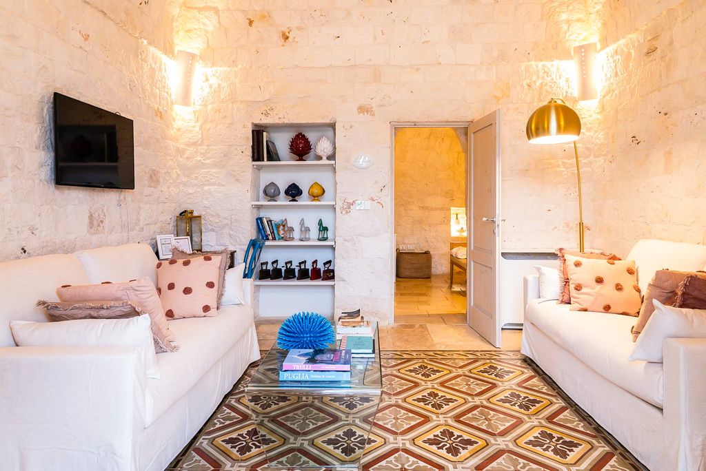 Trulli Carmina Puglia Olivers Travels 003