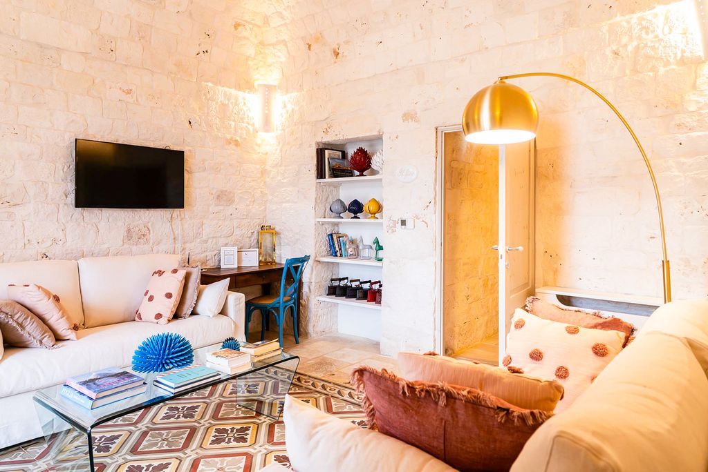 Trulli Carmina Puglia Olivers Travels 005