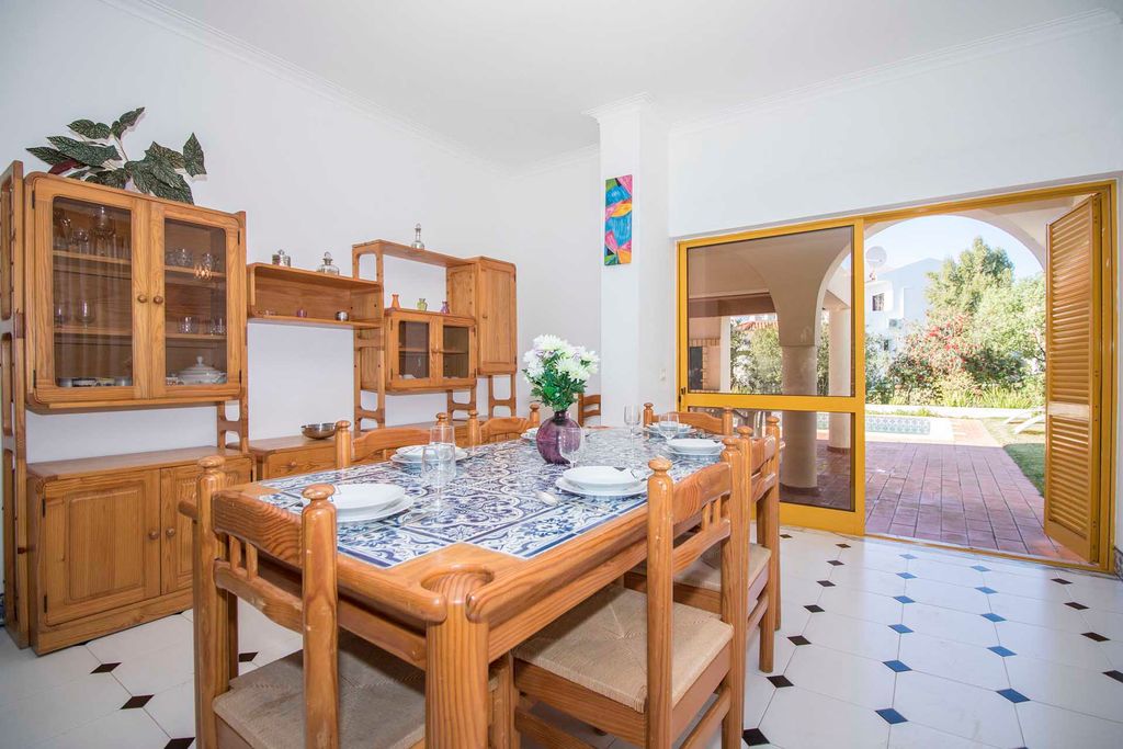 Villa Acolhedar Vilamoura Olivers Travels 3