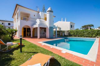 Villa Acolhedar Vilamoura Olivers Travels 1