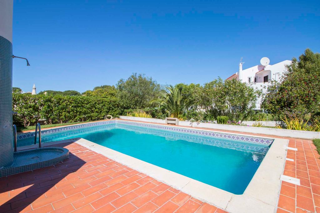 Villa Acolhedar Vilamoura Olivers Travels 4