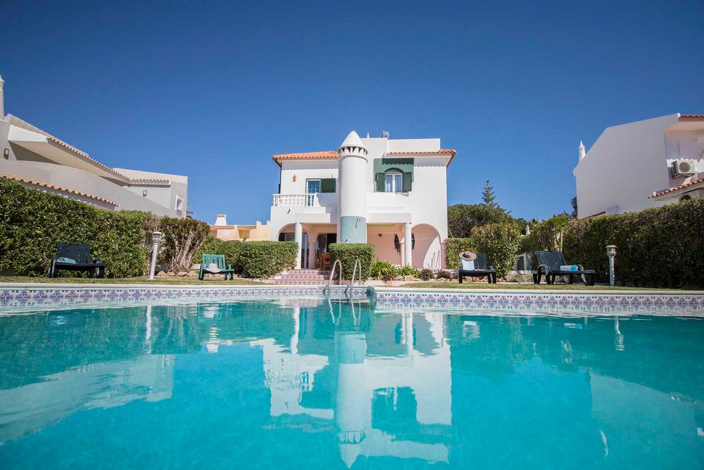 Villa Ilia Vilamoura Olivers Travels 1