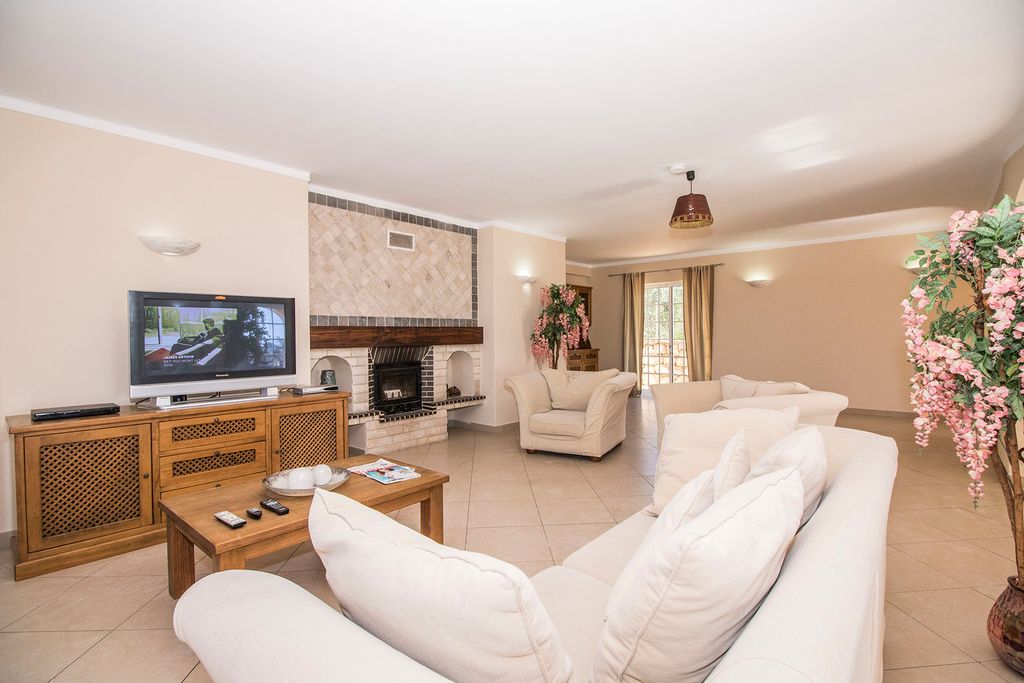 Villa Campina Estoi Olivers Travels 3