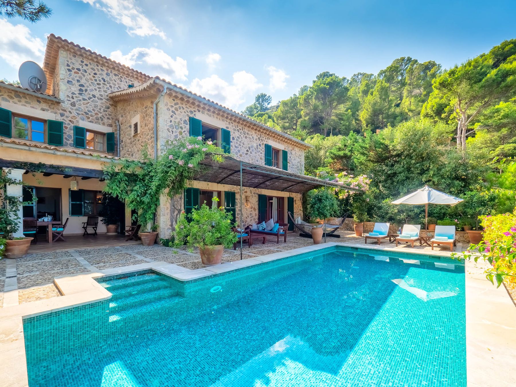 Hero Villa Carme Mallorca Olivers Travels