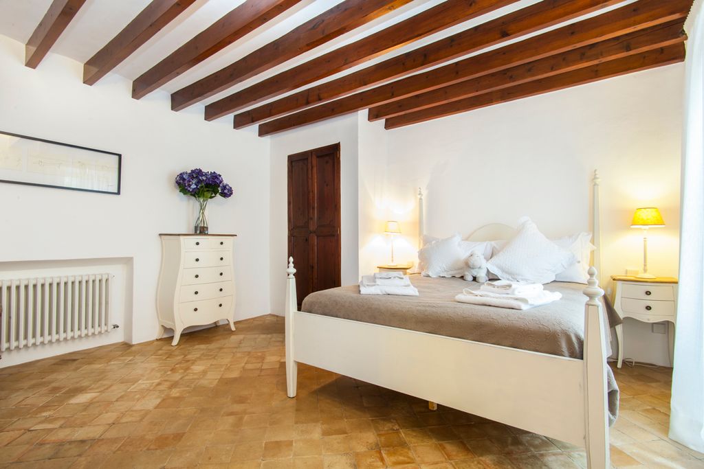 Casa Escola Mallorca Olivers Travels 4