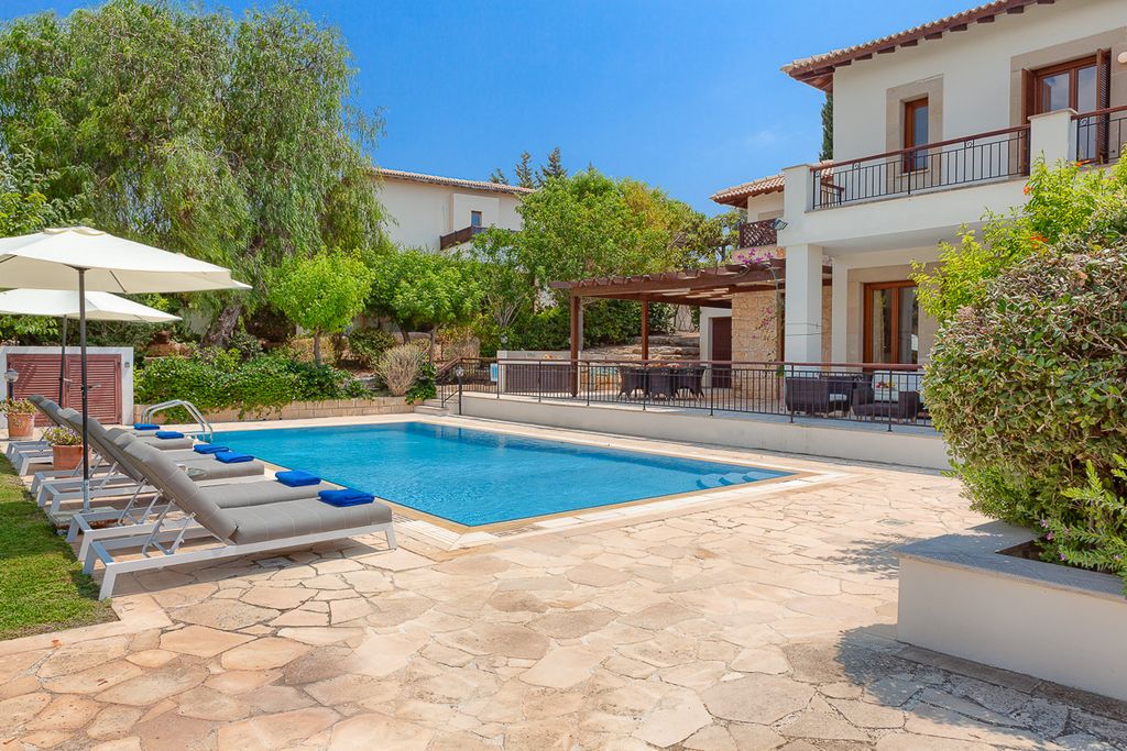 Villa Androulla Aphrodite Hills Cyprus Olivers Travels2