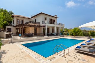 Villa Androulla Aphrodite Hills Cyprus Olivers Travels1