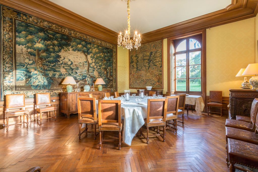 Chateau de Flora Loire Valley Olivers Travels4