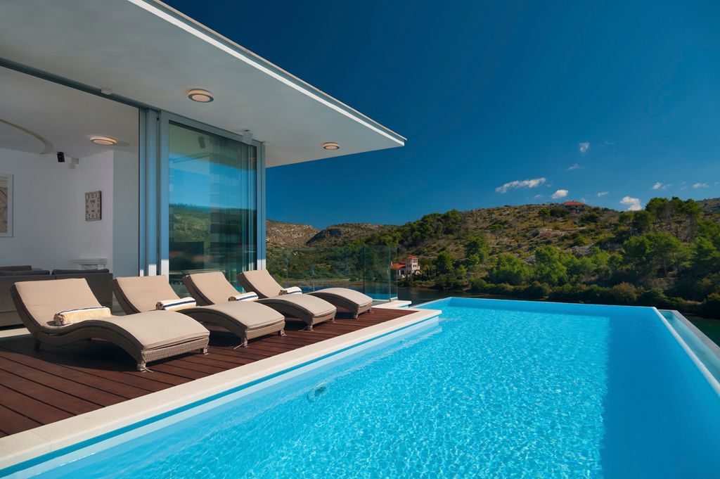 Villa Vala Dalmatia Brac Olivers Travels  5 