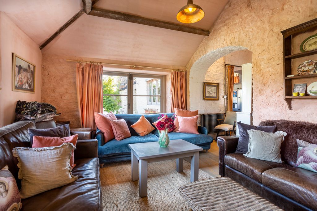 St Peters Court Somerset Olivers Travels4