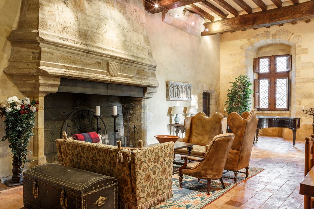 Chateau de la Chance Loire Valley Olivers Travels3