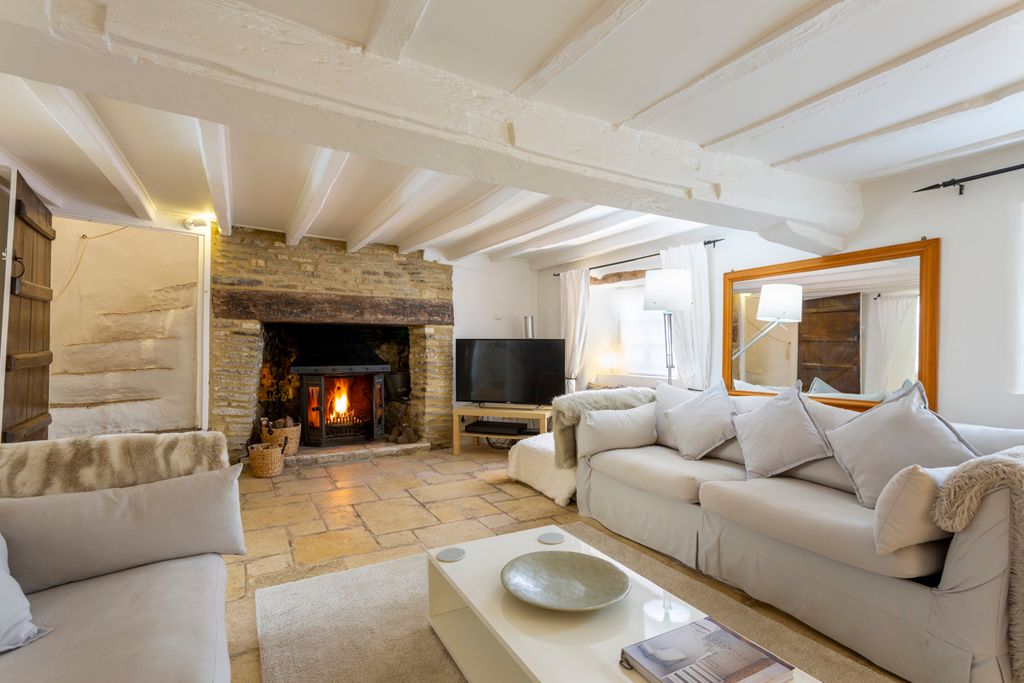 The White Cottage Cotswolds Olivers Travel 5