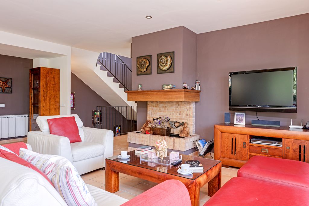 Villa Mariposa Costa Brava Olivers Travels 2