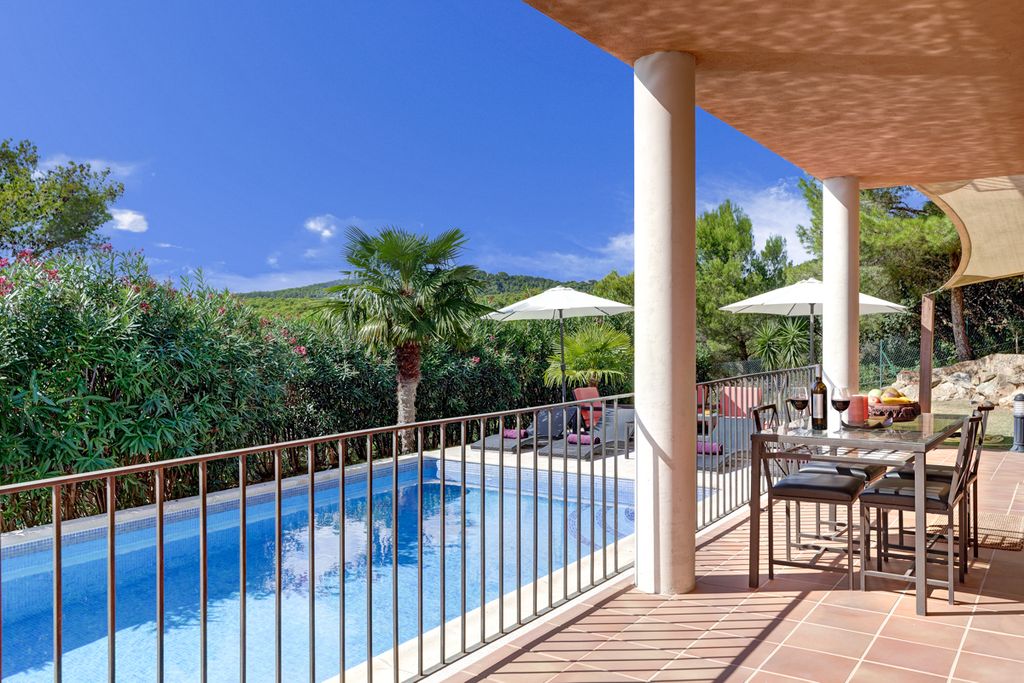 Villa Mariposa Costa Brava Olivers Travels 5