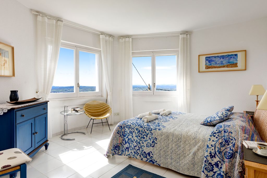 Villa Encantado Costa Brava Olivers Travels 4