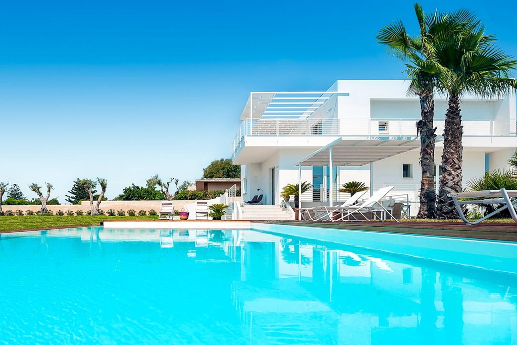 Villa Regilione Sicily OliversTravels 2