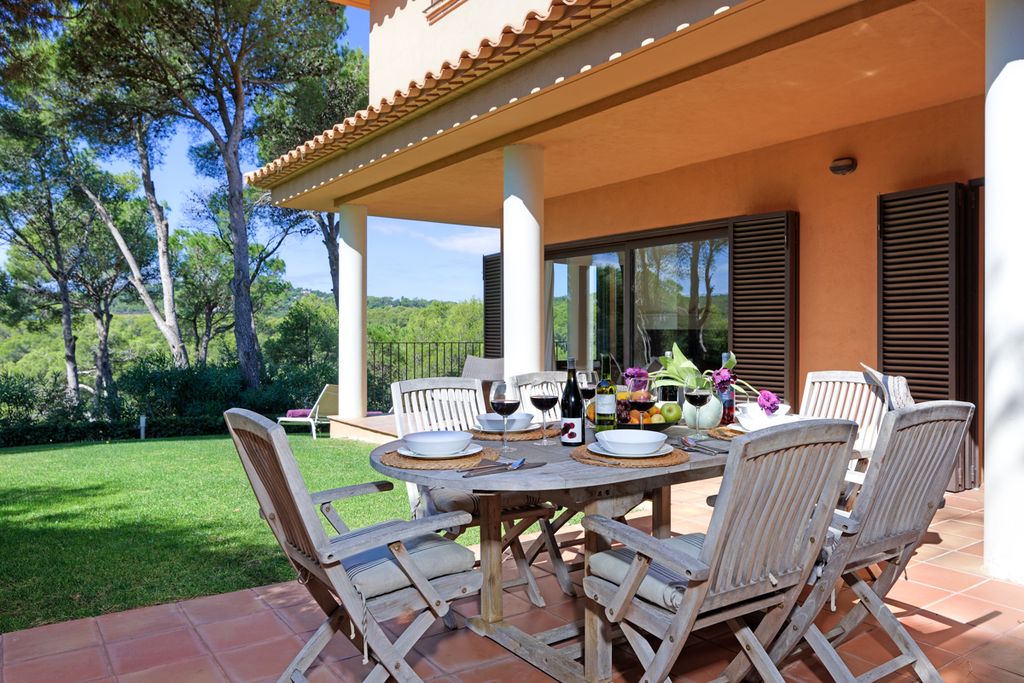 Villa Zion Costa Brava Olivers Travels 2