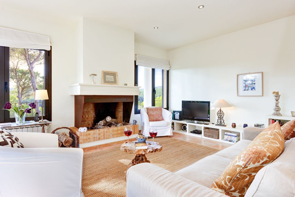 Villa Zion Costa Brava Olivers Travels 3